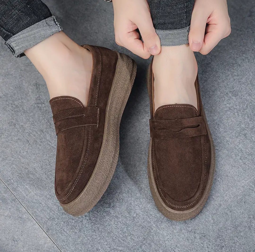 Mocassins à boucle en daim