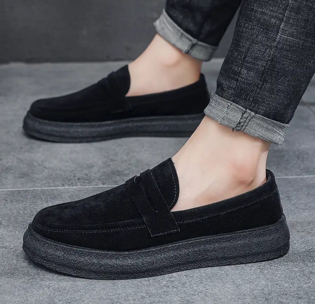 Mocassins à boucle en daim