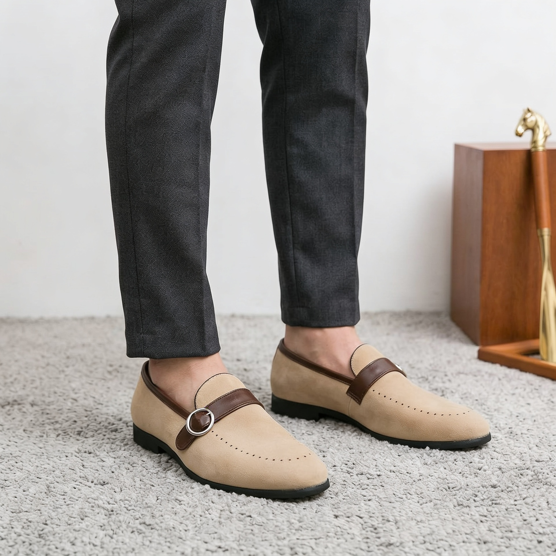 Mocassins à boucle en daim